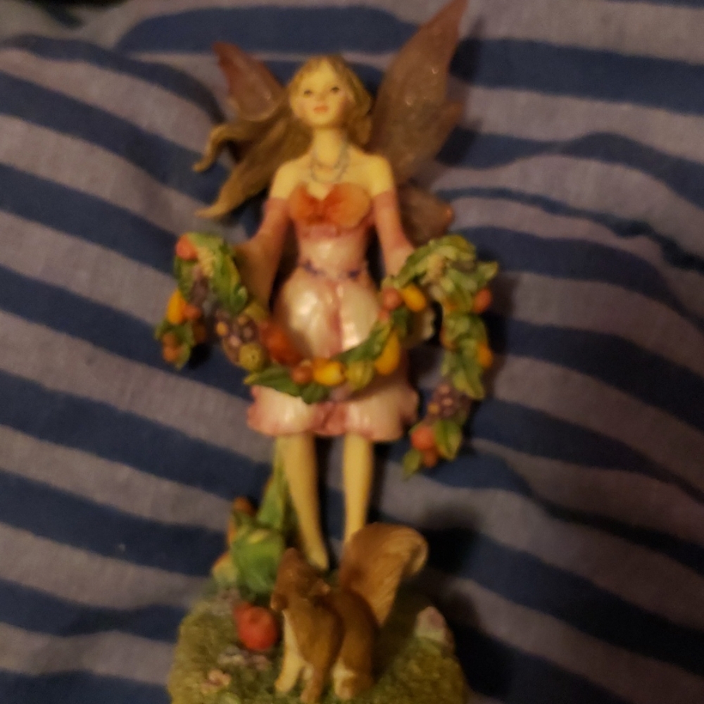 Fairy - Picture 2 of 2